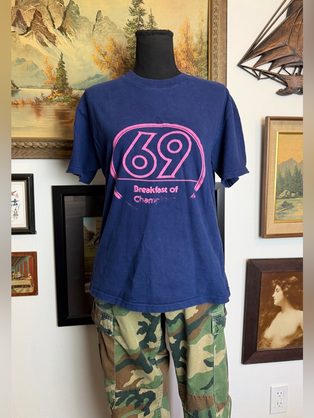 Vintage 1980s-90s "69" Breakfast of Champions" Funny Tee Size M